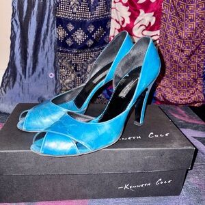 Kenneth Cole Vibrant Blue Peep-Toe Heels